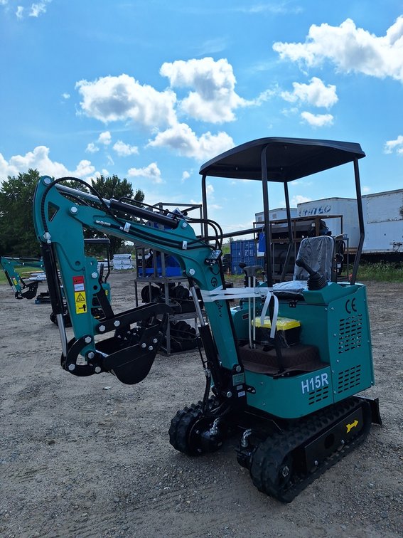 2025 CFG Mini Excavator, Model H15R, Serial H15R20250510S0021, 420cc Gas Engine, 8.6KW, 15" Bucket, 4' Long Tracks, 6" Wide Tracks, 38.5" Wide Base, Hydraulic Boom and Bucket Controls, Pilot System, Unused