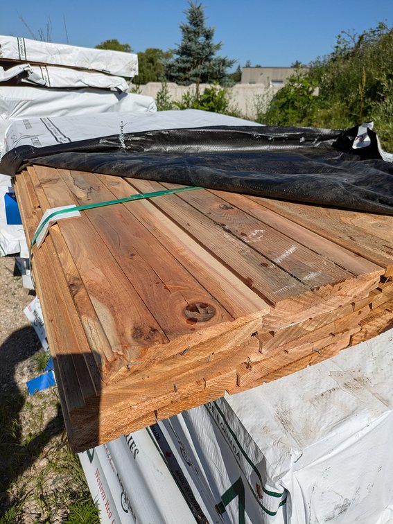 Western Red Cedar, Utility Thick Butt Bevel, Kiln Dried, 1 x 8, 192 Linear Feet, 6' Lengths