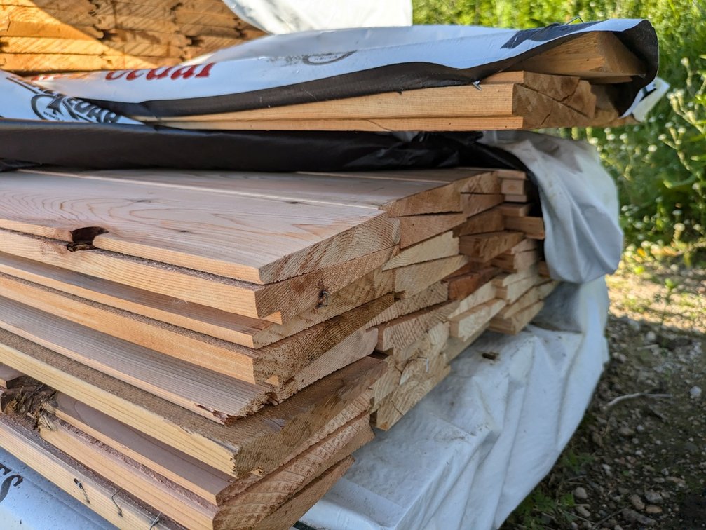 Western Red Cedar, Utility Thick Butt Bevel, Kiln Dried, 1 x 6, 648 Linear Feet, 8' Lengths
