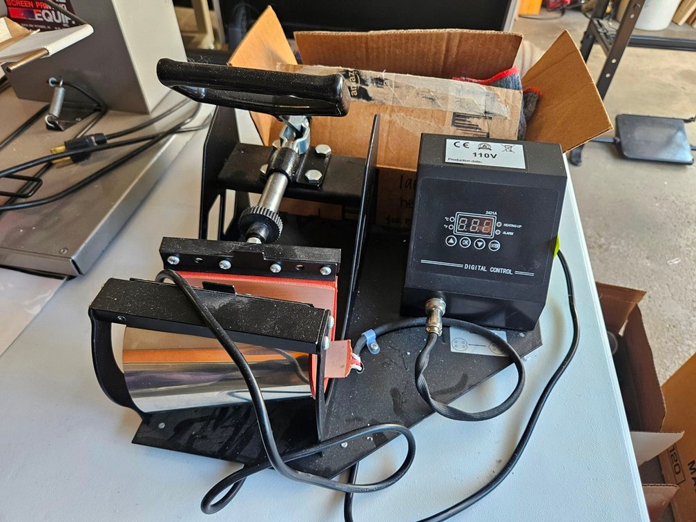 Heat Press with Digital Controls, Includes Molds for Making Can Koozies