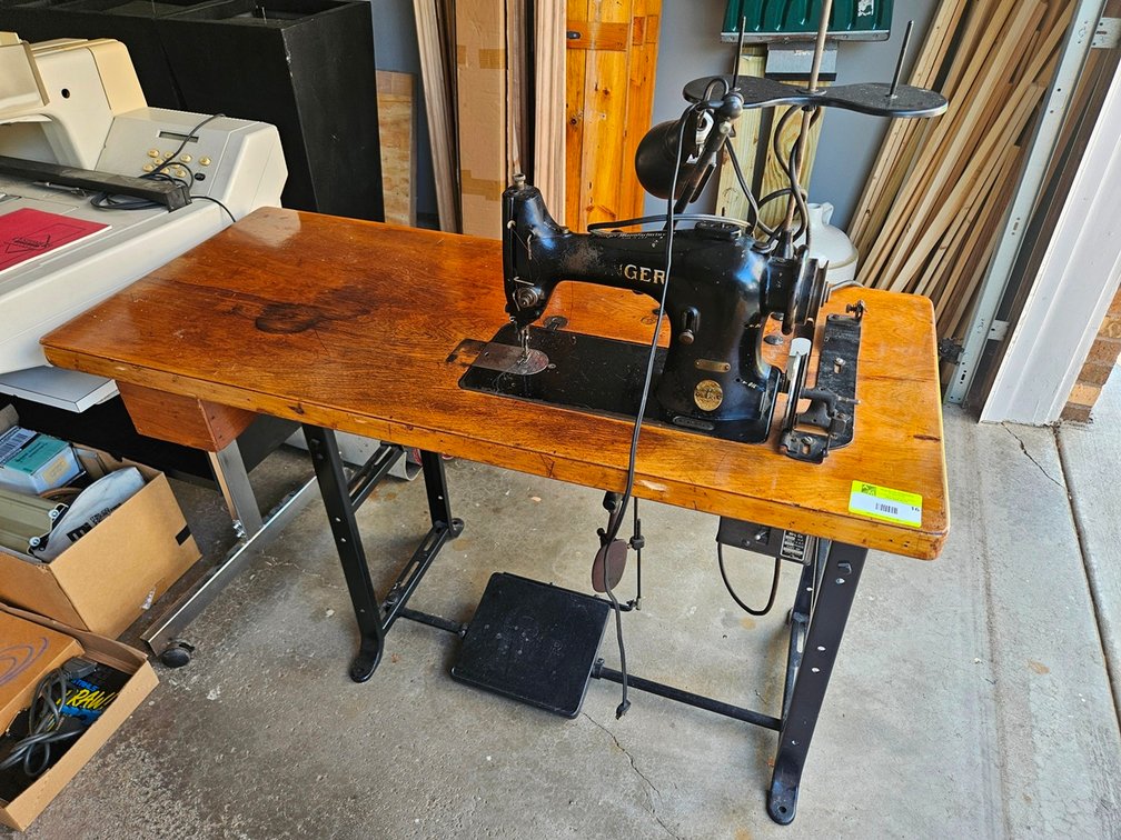 Vintage Singer Sewing Machine with Table and Thread Spinner, Commercial Grade, 250V, 1 PH, Part #797308