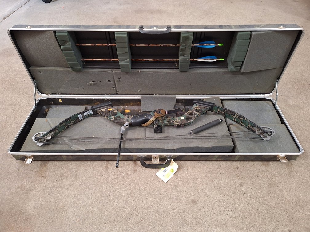 Golden Eagle Compound Bow with Case
