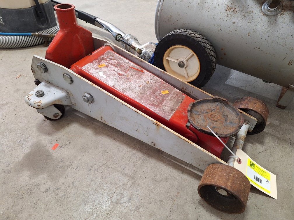 3 Ton Hydraulic Floor Jack