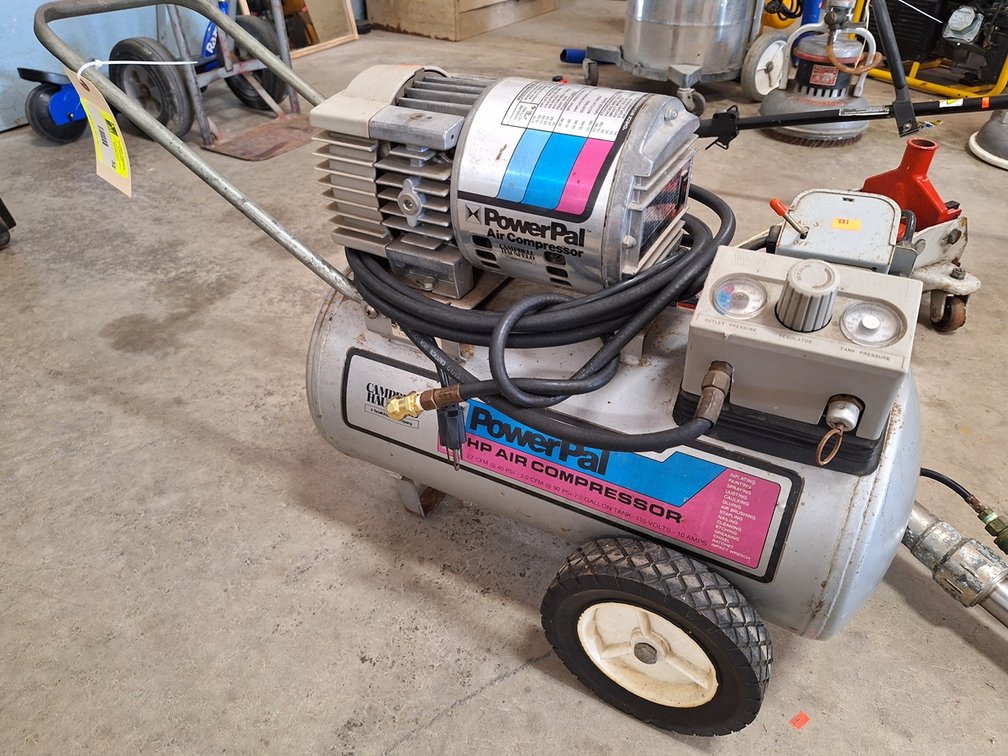 Power Pal 7.5 Gallon Air Compressor, 3/4 HP, 115V