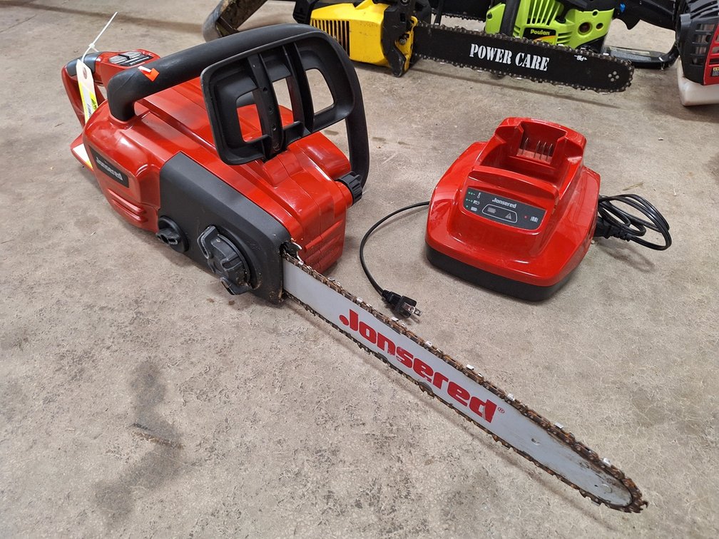 Jonsered 18" Cordless Chainsaw with Charger, Model CS161