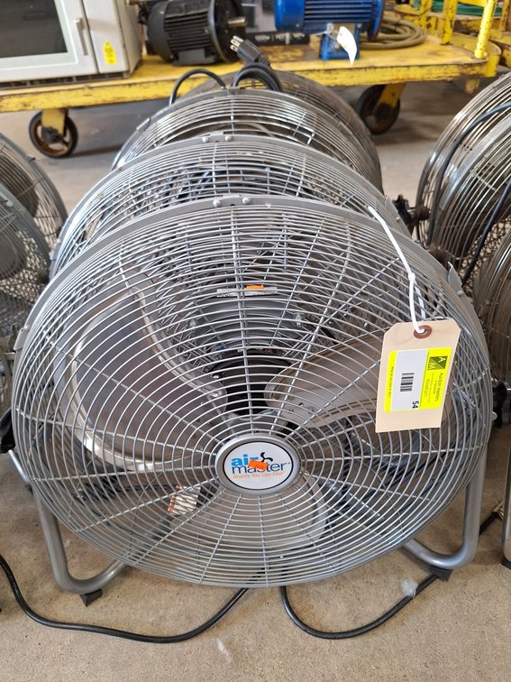 4 Air Master 18" Fans