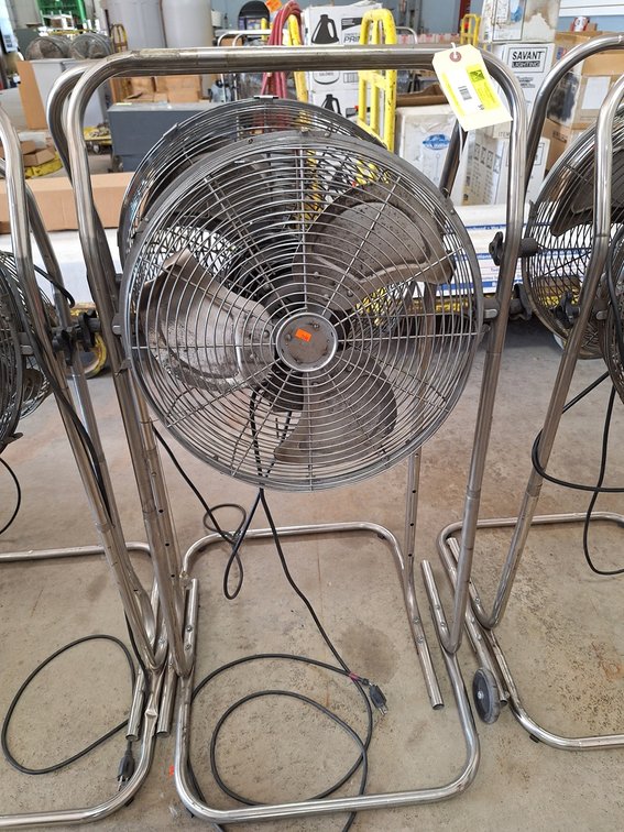2 Air Master 18" Fans