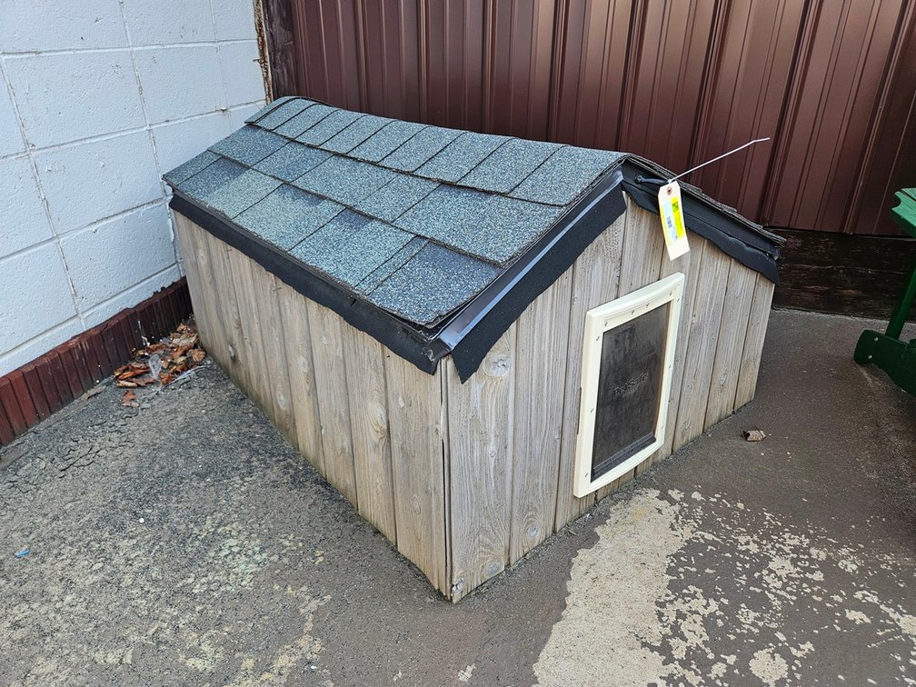 Dog House, 38"x47"x27"