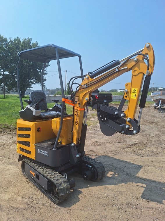 2025 CFG Mini Excavator, Model MX12RX, Serial MX12RX2025J000671, RATO, 13.5HP, 8.6KW with Pilot System, Gasoline Engine with EPA, BKT, Unused