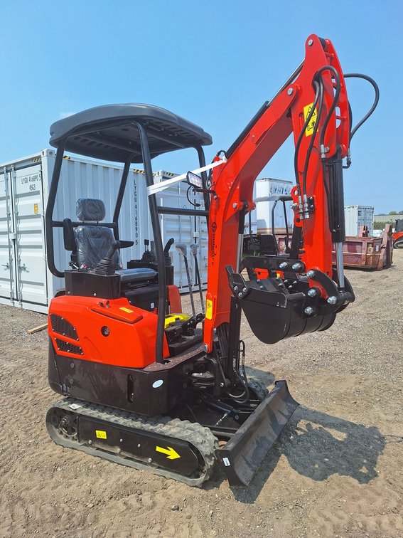 2025 CFG Mini Excavator, Model NT18K, Serial NT18K2025G0518142, Kubota 15HP, 10.2KW, Diesel Engine with EPA, Bkt, Unused