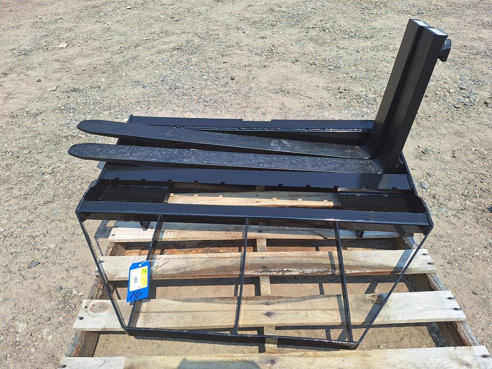 2025 Mower King Skid Steer Forks, Model SA, Adjustable, Quick Attach, 4,000lbs Rating, 352 lbs, 4\uFFFd1.4\uFFFd50, Unused