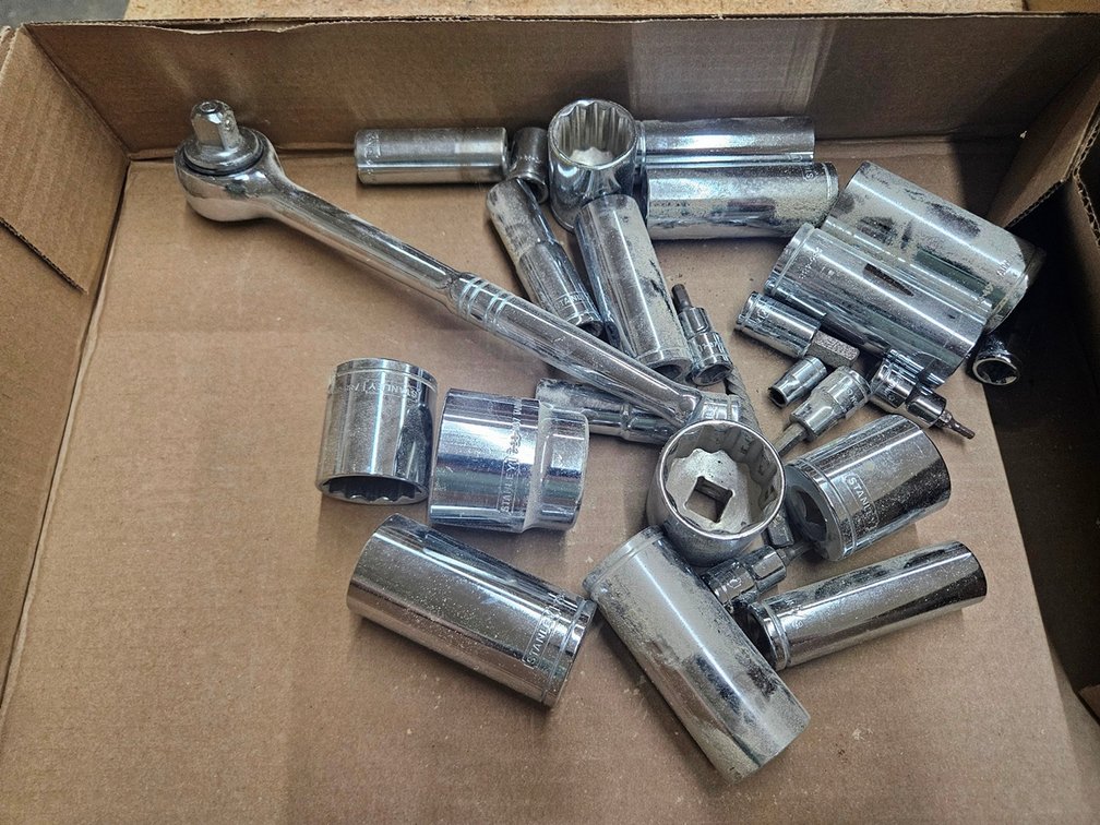 Ratchet, Assorted Sockets