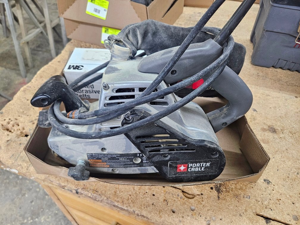 Porter Cable Belt Sander, Model 360 with Dust Collection, 3M Belts