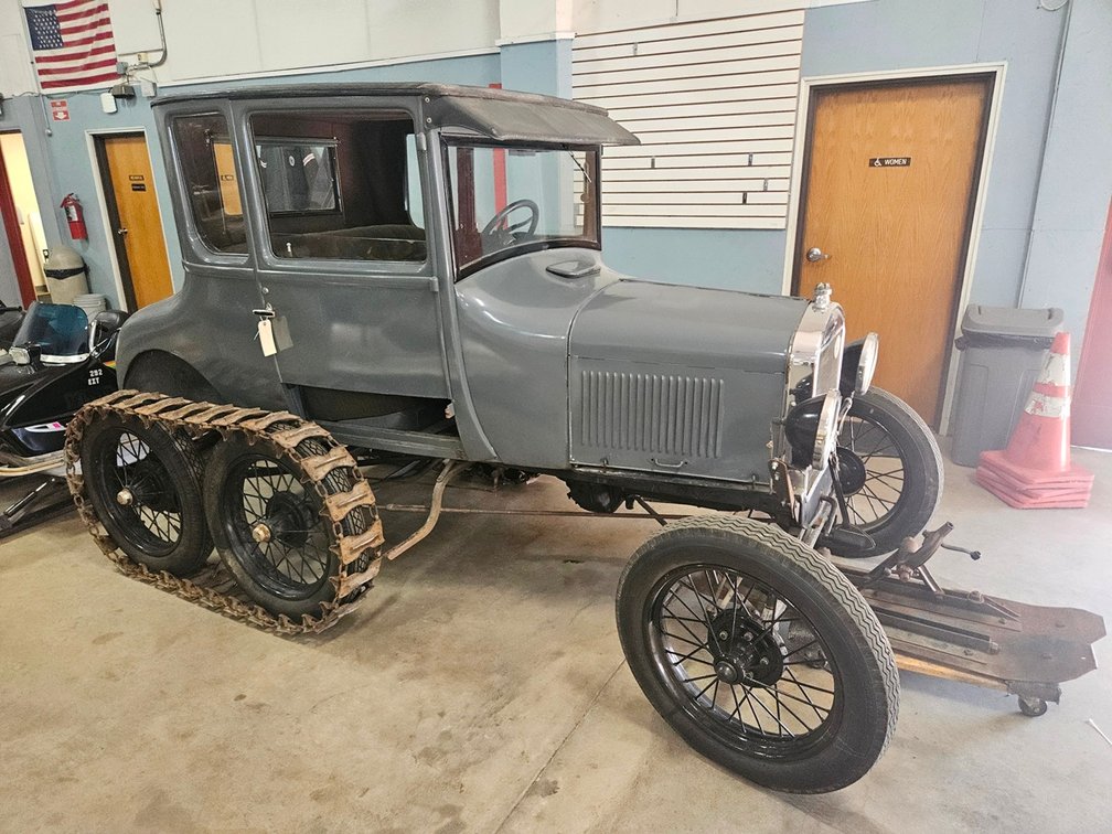 1927 Ford Model T with Track/Ski Kit