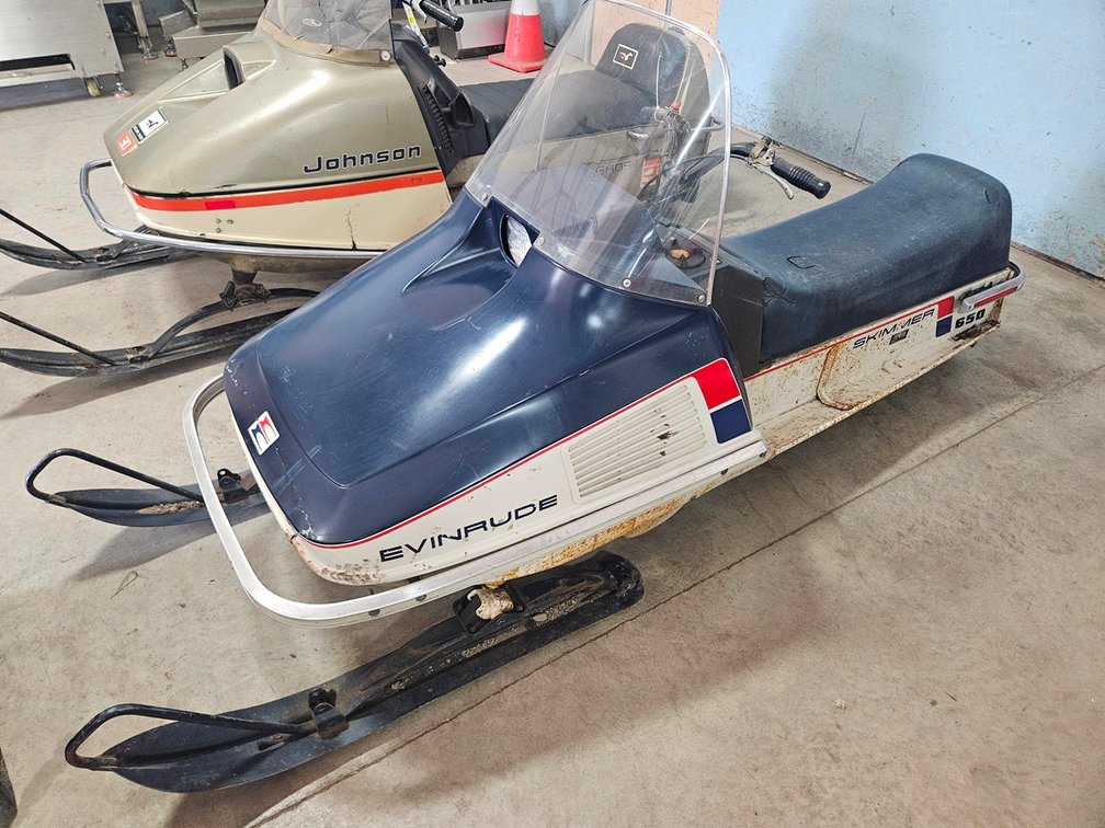1976 Evinrude Skimmer 650