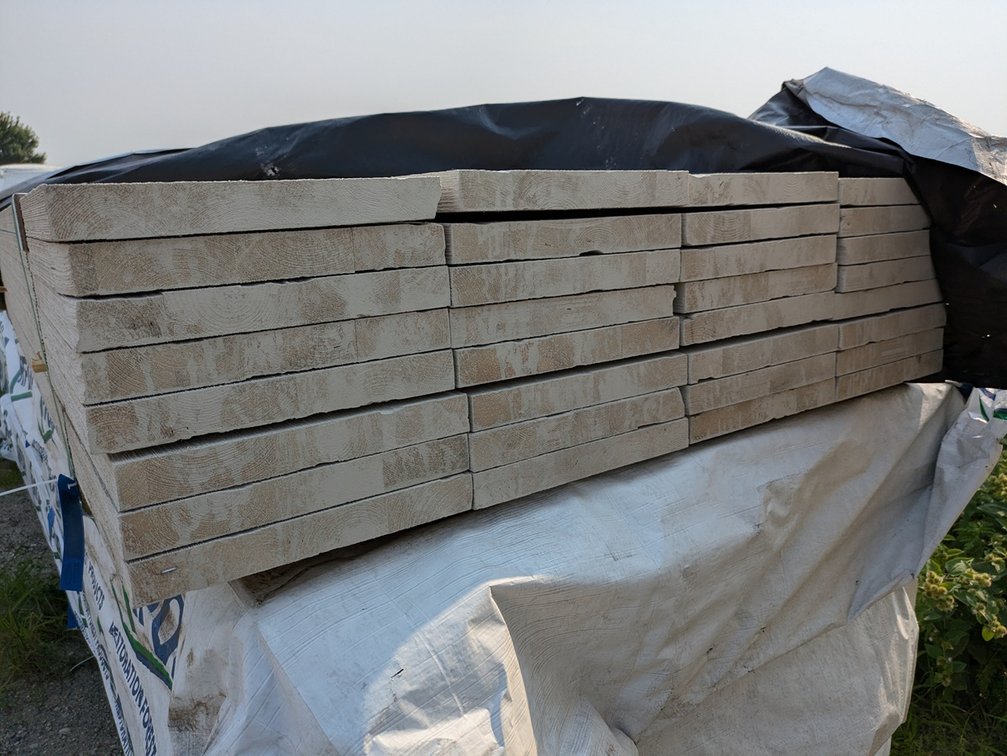 Pine Premium Primed Fascia, 2x12, Combed 4 Sides, Finger Joint, 32 Pieces, 16' Long, 512 Linear Feet