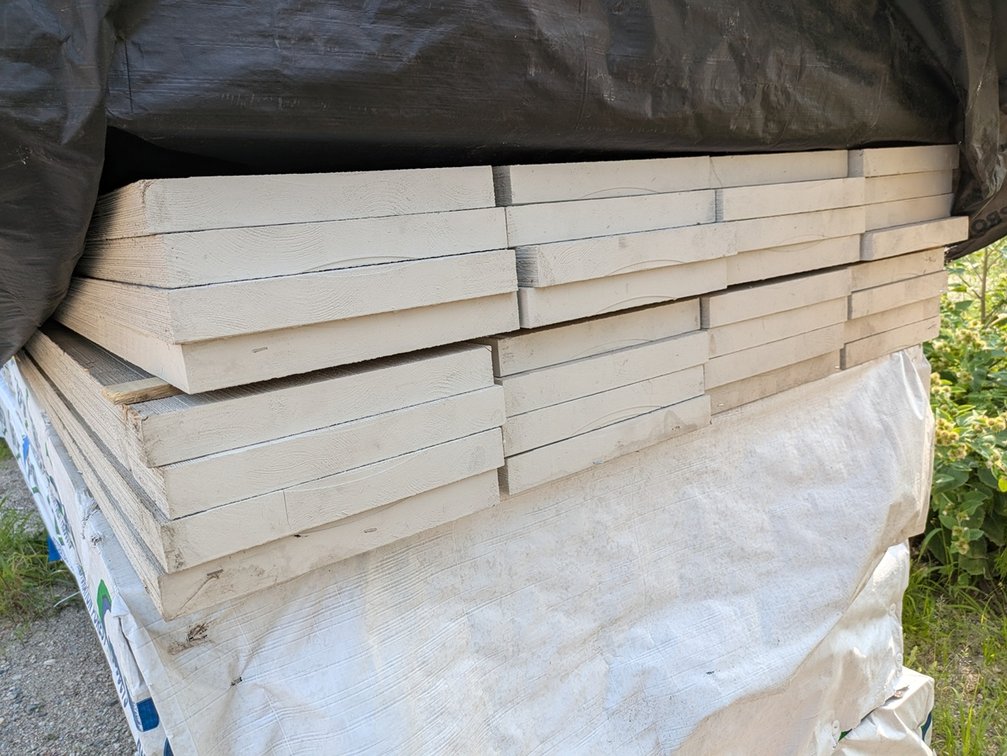 Pine Premium Primed Fascia, 2x12, Combed 4 Sides, Finger Joint, 32 Pieces, 16' Long, 512 Linear Feet