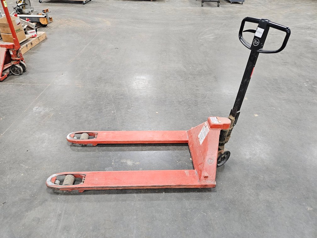 BT 5000 Pallet Jack