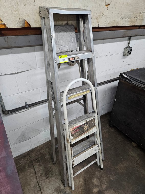 Aluminum 5' Step Ladder, Step Stool