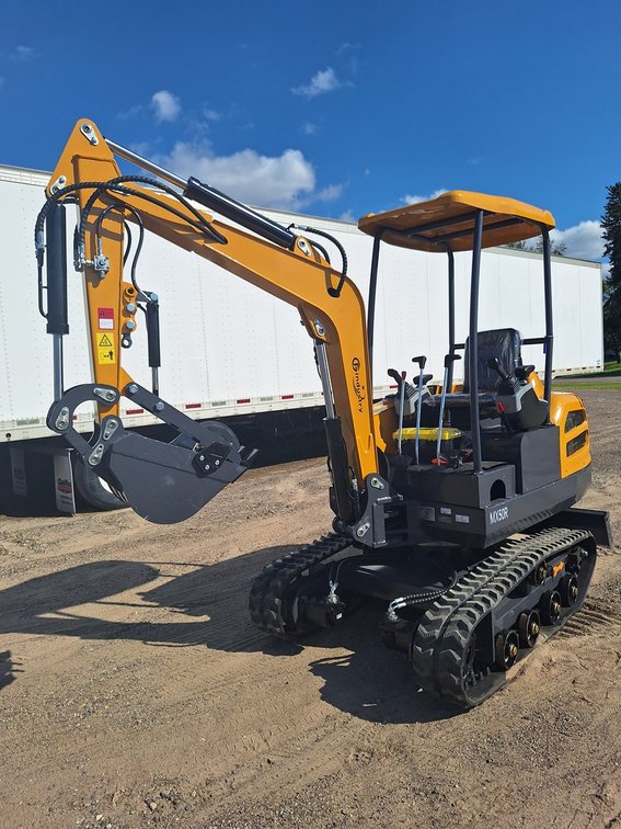 2025 CFG Mini Excavator, Model MX50R, Serial MX50R2025J0000189, RATO, 29HP, 21KW, Gasoline Engine with EPA, Bkt, Off-road Undercarriage Expansion, Hydraulic Thumb, Side Swing, Unused