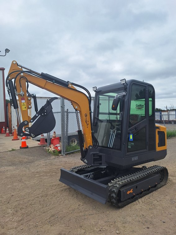 2025 CFG Mini Excavator, Model MX50R, Serial MX50R2025J0000409, RATO, 29HP, 21KW, Gasoline Engine with EPA, Bkt, Off-road Undercarriage Expansion, Hydraulic Thumb, Side Swing, Unused