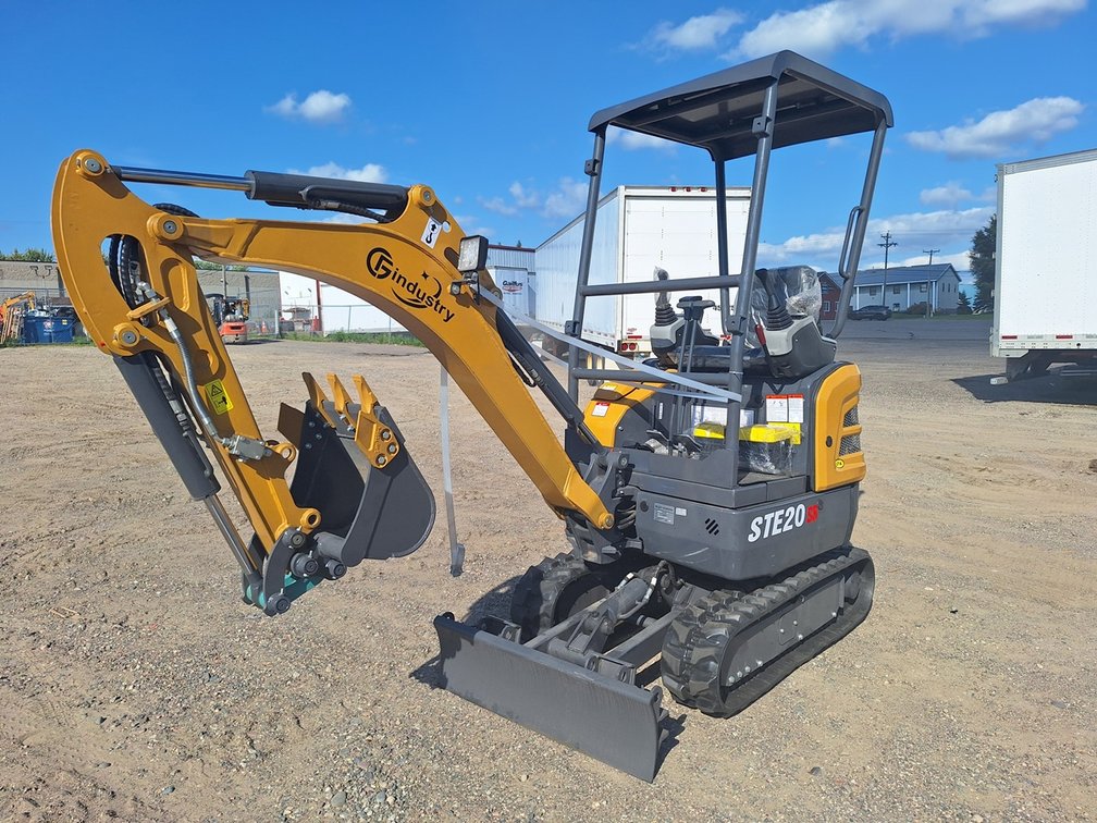 2025 CFG Mini Excavator, Model STE20SR, Serial STE20SR25L0523017, YANMAR 15HP, 11.2KW, Diesel Engine with EPA, Bkt, Side Swing, Unused