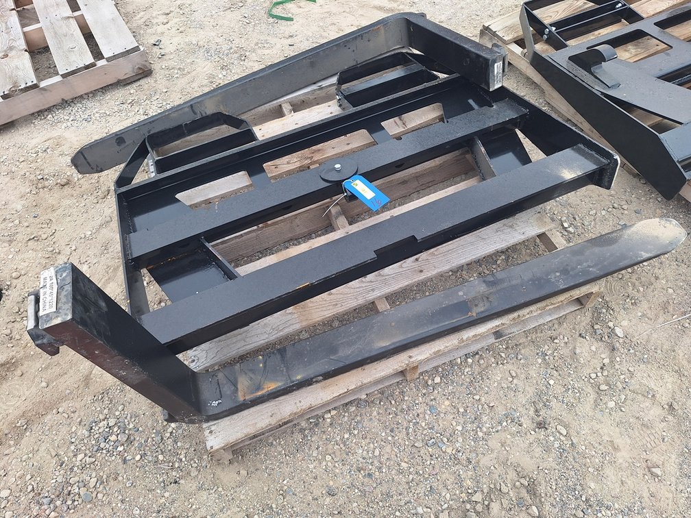2025 CFG Wheel Loader Forks, Model ISOCPF48-6600-FF, Serial ISOCPF48-6600-FF25052501G, Fits Forklift, Complete, 48", Load Weight 6600 lbs., Unused