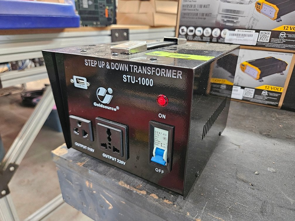 Gold Source Step Up and Down Transformer, STU-1000