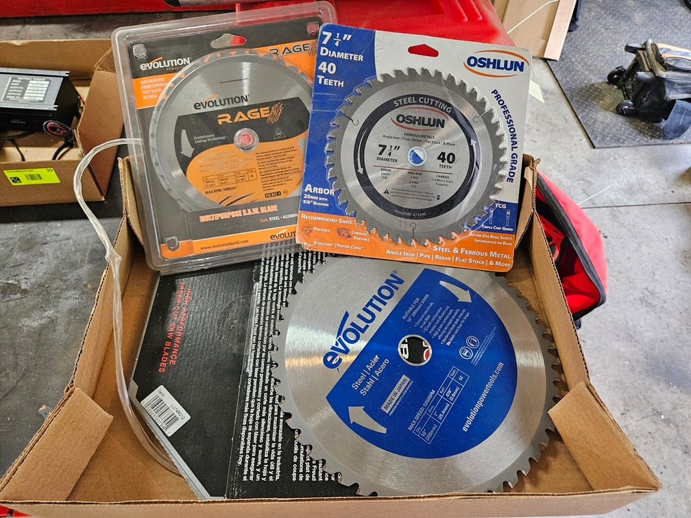 Assorted 7.25" to 12" Saw Blades