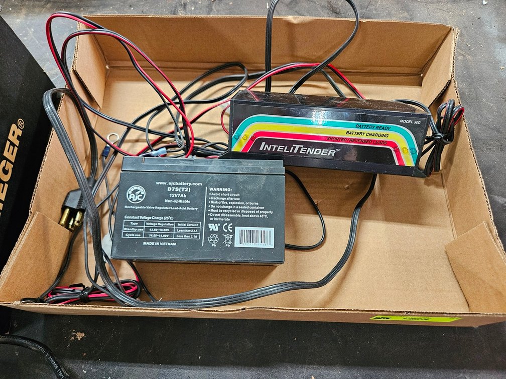 Intelitender ATV/Tractor/Boat Charger with AJC Battery D7S