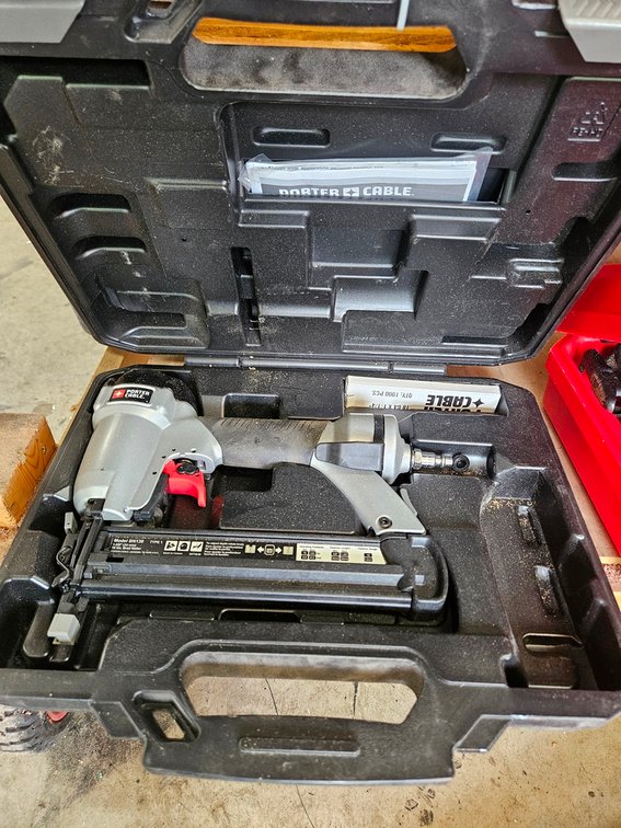 Porter Cable Pneumatic Stapler with Case