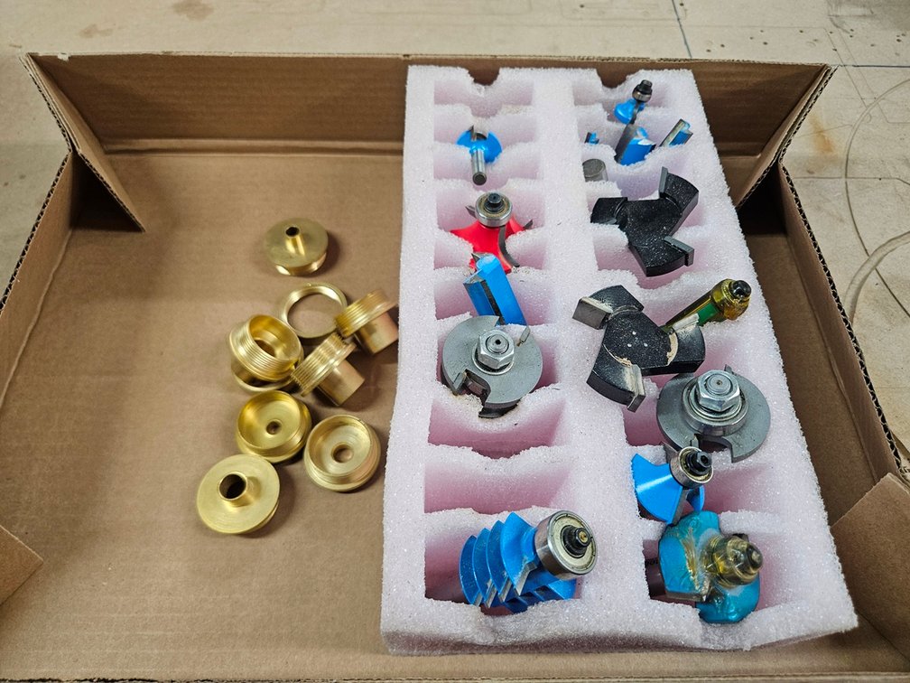 Assorted Router Bits