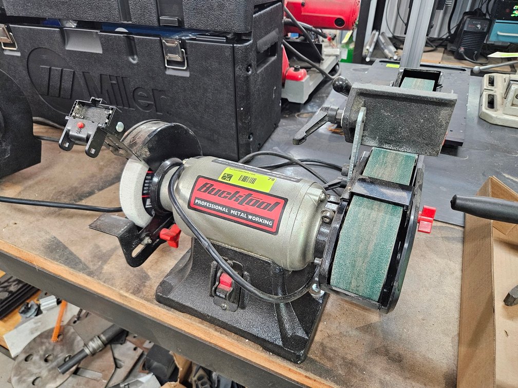 Buck Tool Bench Grinder/Sander, Model BG2500, 120V