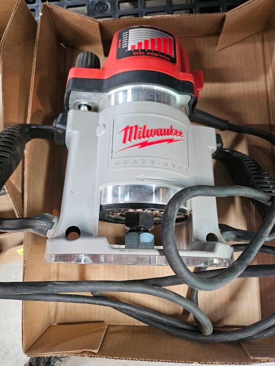 Milwaukee Router, Cat. #5625-20