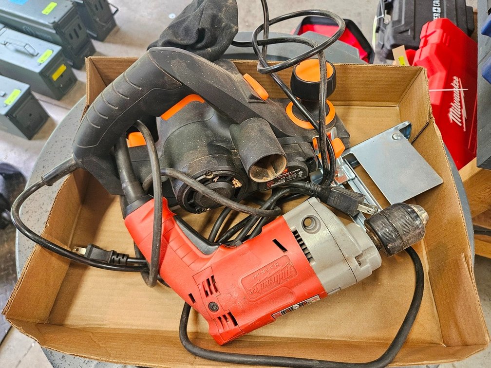 Wen 3.25" Planer, Milwaukee Drill Cat. #9233-20