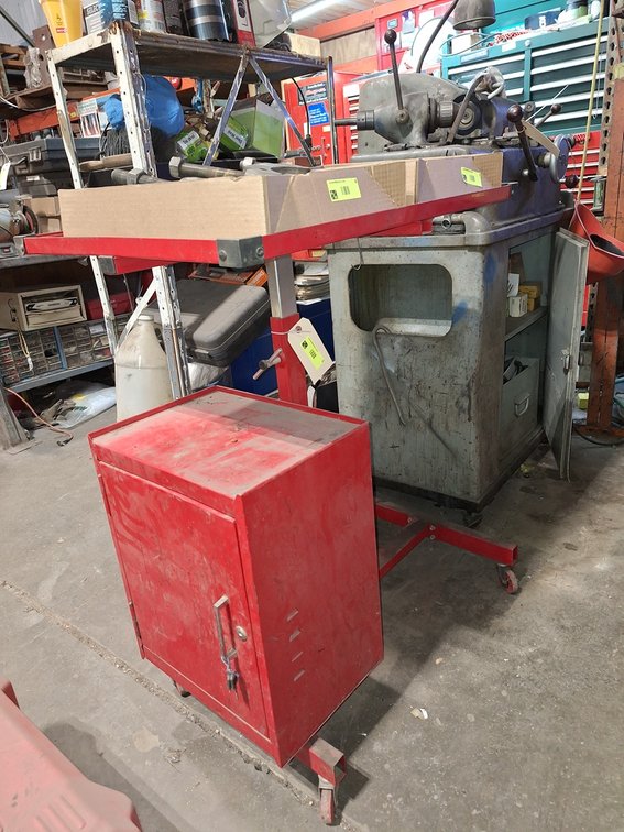 Metal Tool Stand/Work Bench on Wheels