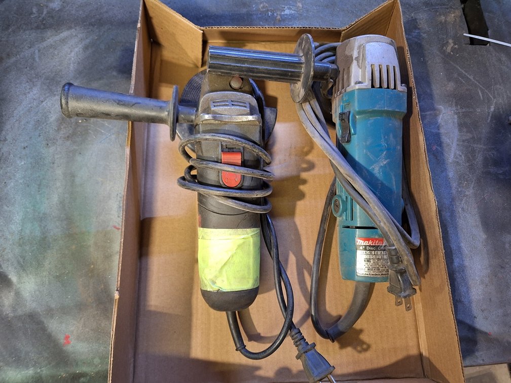 2 Cut-Off Tools/Grinders