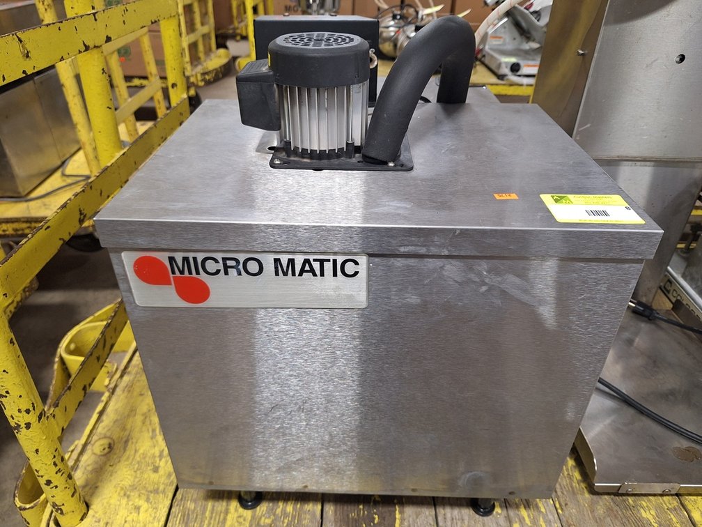 Micro Matic Draft Beer System Power Pack, Model MMPP4301-EP, Serial C202822, 17.25"x26"x21.25"