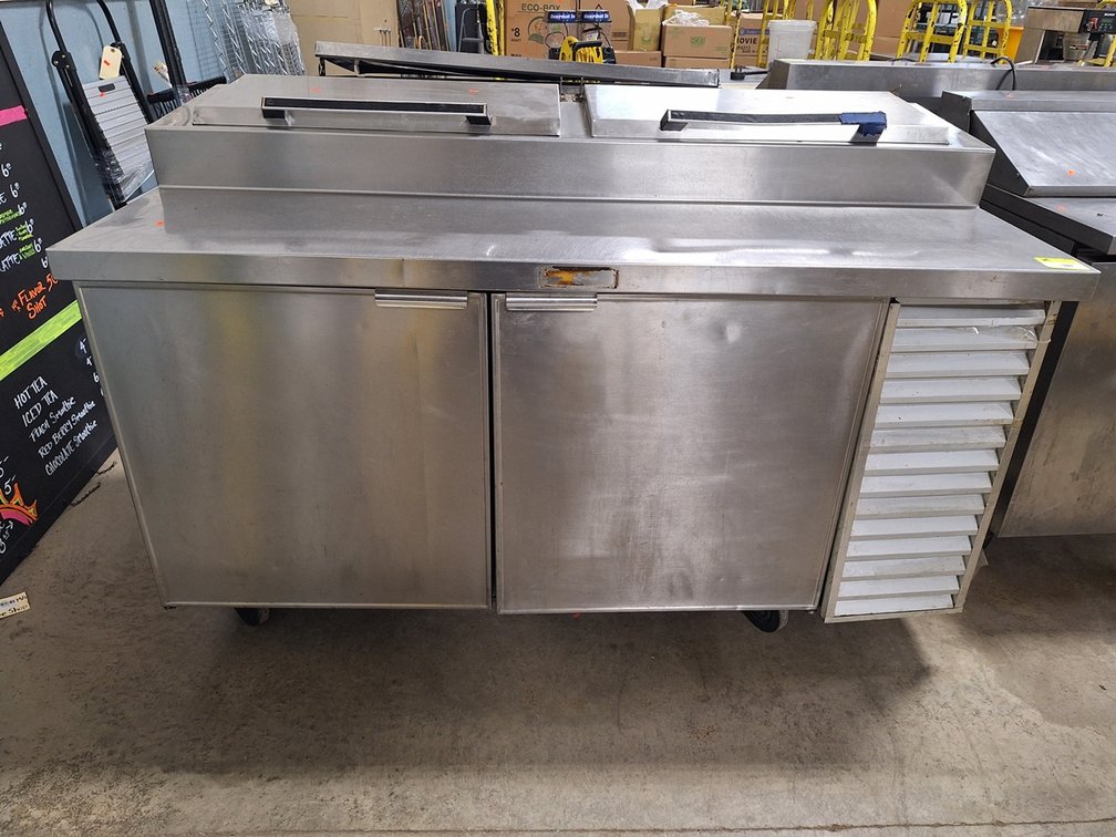 Commercial Refrigerator, 66.25"x32.5"x44.5"