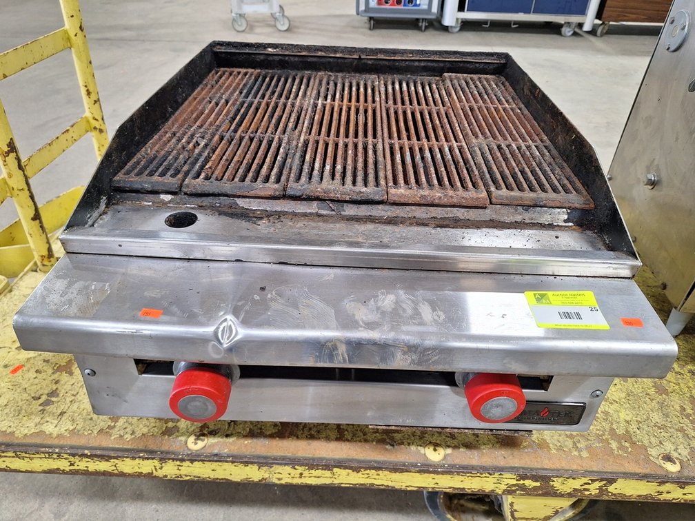 Thermatex Natural Gas Grill, 24"x32.5"x14.75"