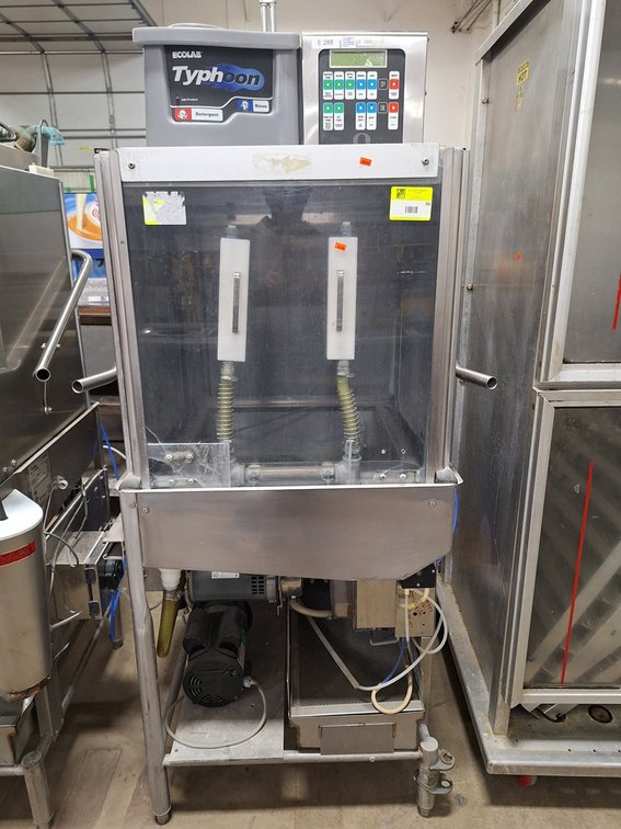 Ecolab Typhoon Commercial Dishwasher, Model Typhoon-V, 34.5"x32.5"x74.5"