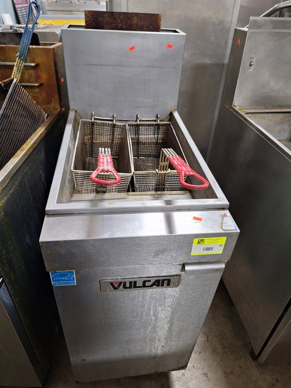 Vulcan Commercial Fryer, 15.5"x31.5"