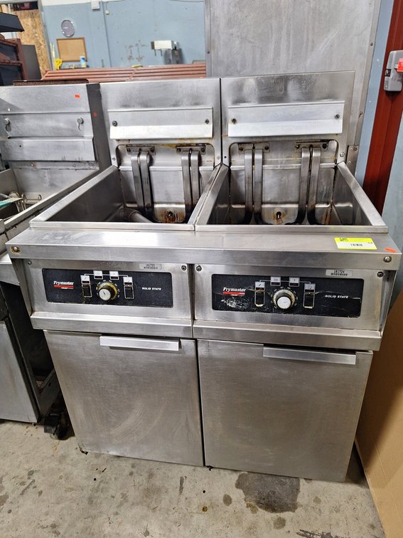 Solid State Fry Master, 35.5"x31.5"x45.75"