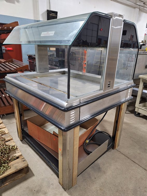 Henny Penny Display Warmer, Model HI-3, 45"x41.5"x58.75"