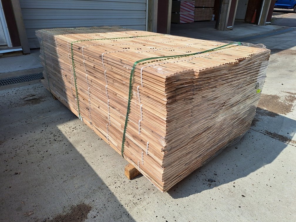 42 Bundles Red Oak Hardwood Flooring, 2.25"x7.5', 840 Sq. Ft.
