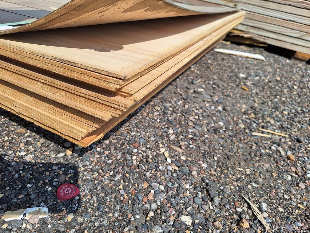 24 Sheets Hickory Veneer Cor, 48.5"x96.5"x1/4"