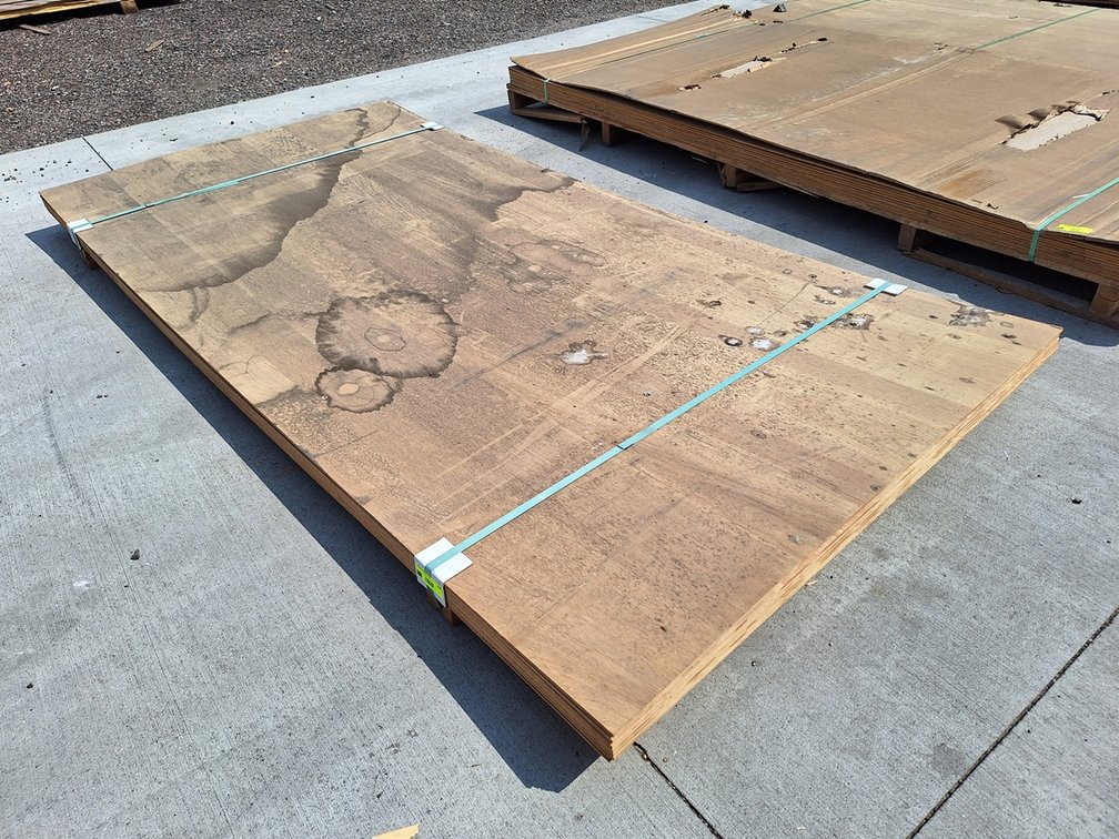 6 Sheets Veneer MDF, 4'x8'x1/4"