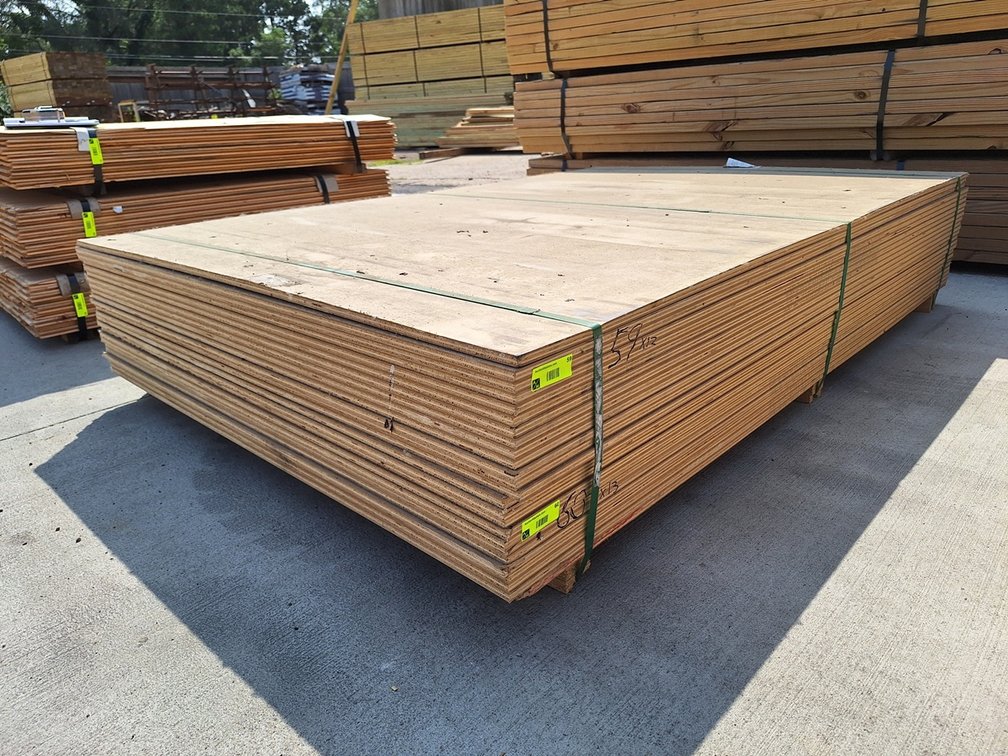 12 Sheets Veneer Core Plywood, 4'x6', 1/2" to 3/4" Thick