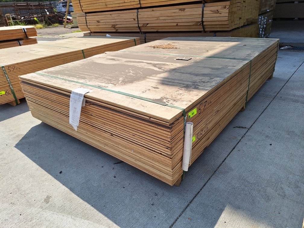 12 Sheets Veneer Core Plywood, 4'x6', 1/2" to 3/4" Thick