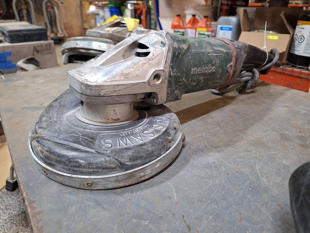 Metabo W24-180 MVT 7" Angle Grinder